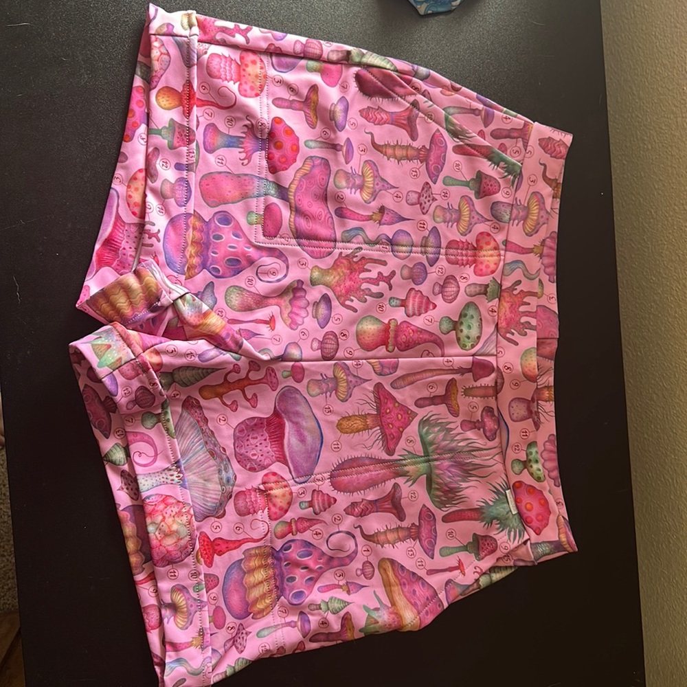 BlackMilk mushroom cuffed shorts